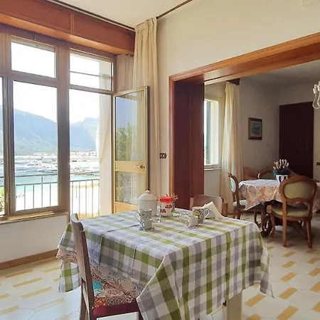 Apartment Blue Sea